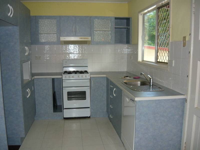 18 Southgate Drive, Woodridge QLD 4114