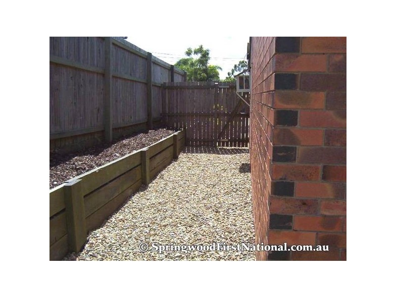 23 Knightsbridge Crescent, Rochedale South QLD 4123