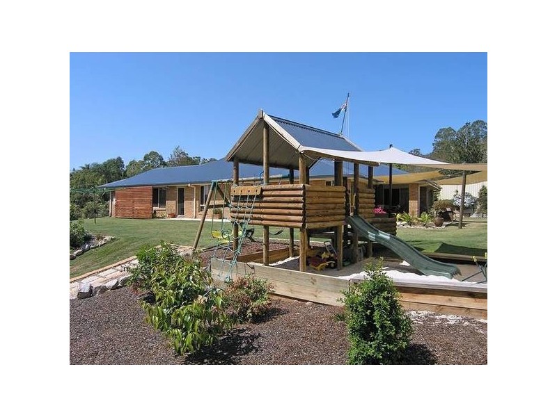 33 Sewell Road, Tanah Merah QLD 4128