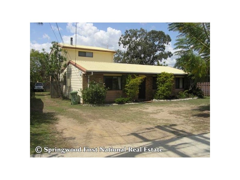 64 Peverell Street, Hillcrest QLD 4118