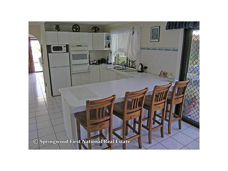 10 Merchant Court, Springwood QLD 4127