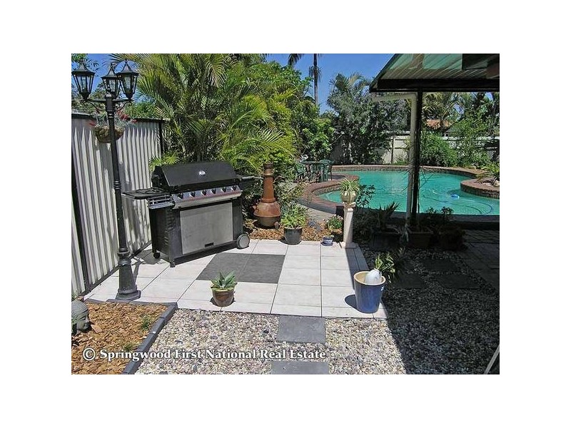 10 Merchant Court, Springwood QLD 4127