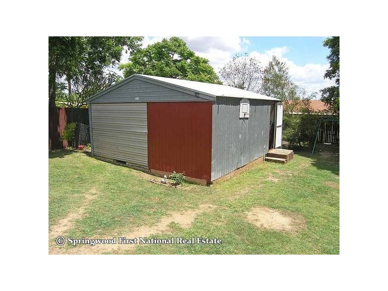 8 Walbrook Avenue, Springwood QLD 4127