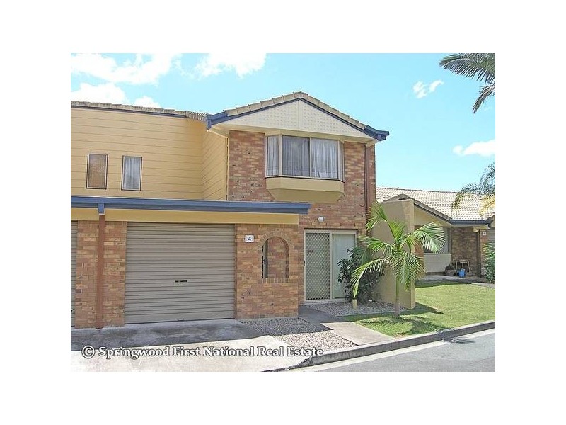 4/8 Briggs Road, Springwood QLD 4127