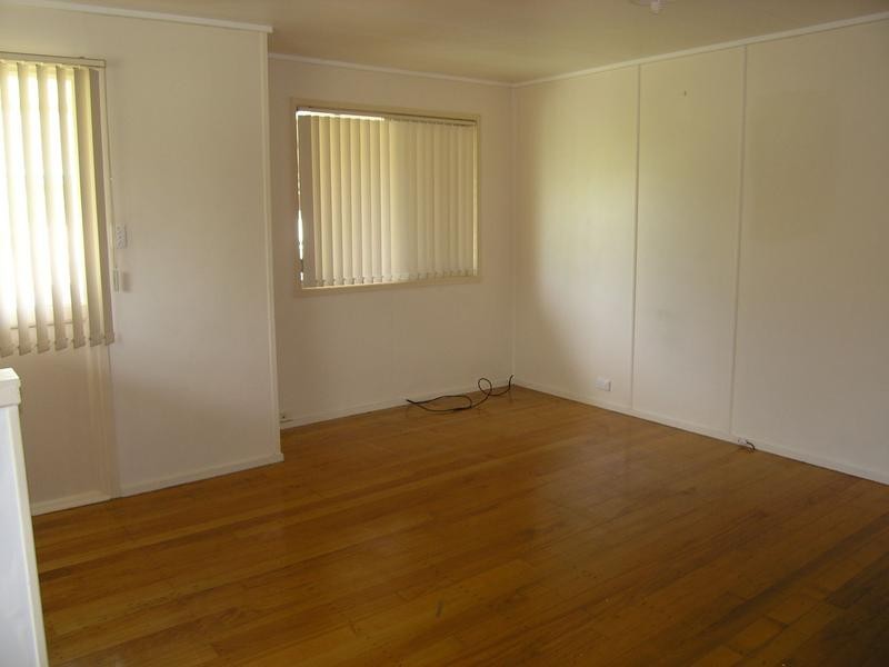 4 Burrigan Street, Woodridge QLD 4114