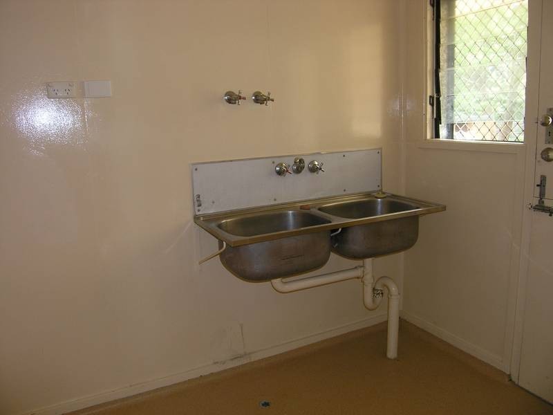 4 Burrigan Street, Woodridge QLD 4114