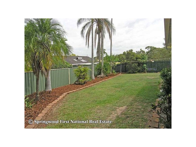 24 Lauretta Avenue, Springwood QLD 4127