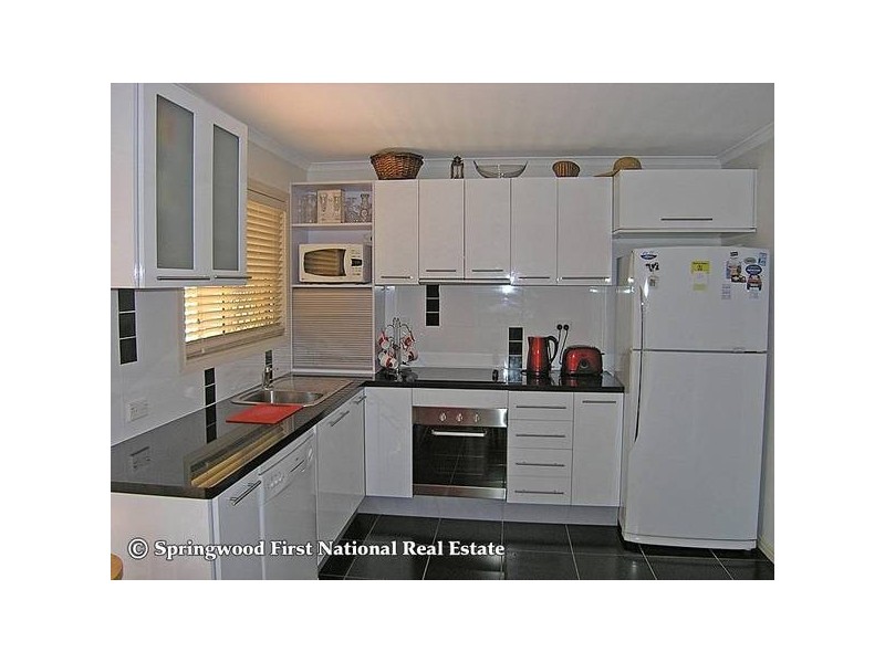 44 Veronica Avenue, Daisy Hill QLD 4127