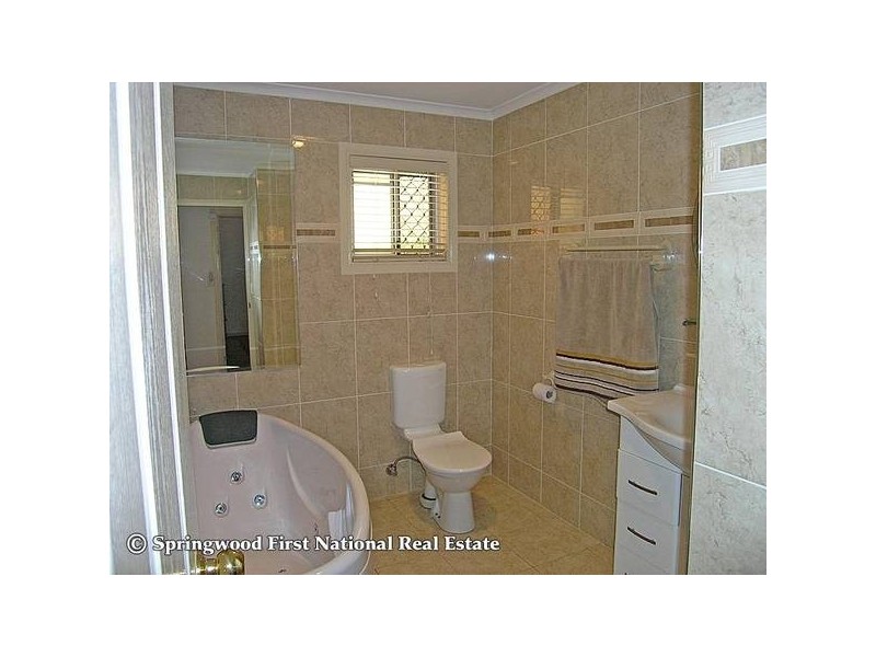 44 Veronica Avenue, Daisy Hill QLD 4127