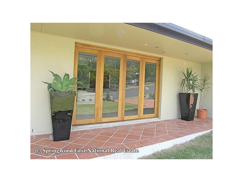 25 Jardine Drive, Springwood QLD 4127