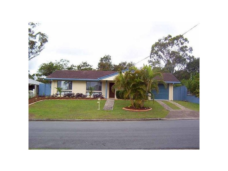 9 Wyclif Avenue, Springwood QLD 4127