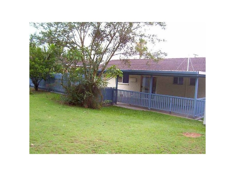 9 Wyclif Avenue, Springwood QLD 4127