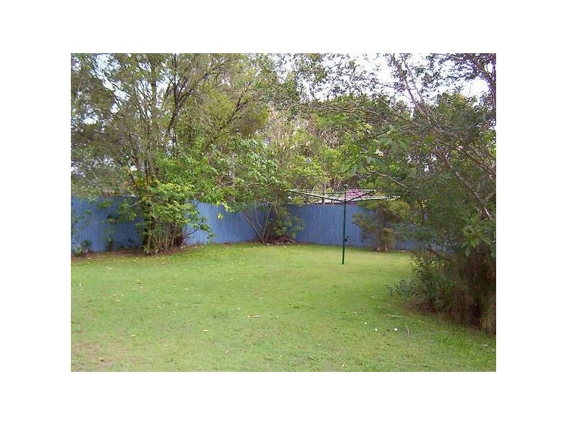 9 Wyclif Avenue, Springwood QLD 4127