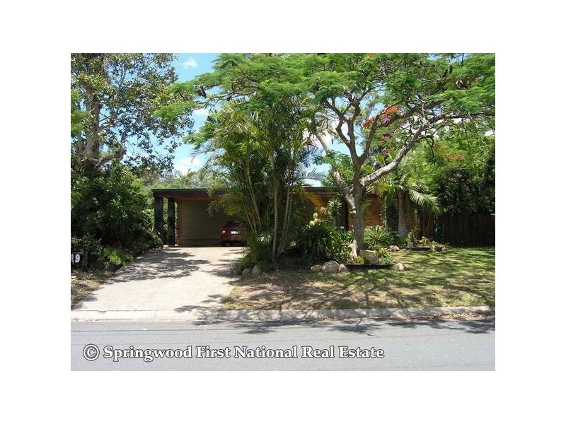19 Edgehill Crescent, Springwood QLD 4127