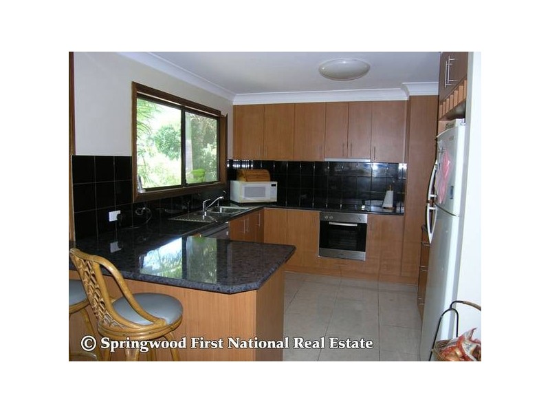 19 Edgehill Crescent, Springwood QLD 4127