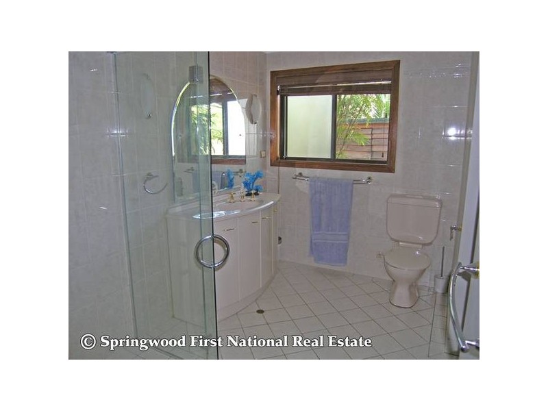 19 Edgehill Crescent, Springwood QLD 4127