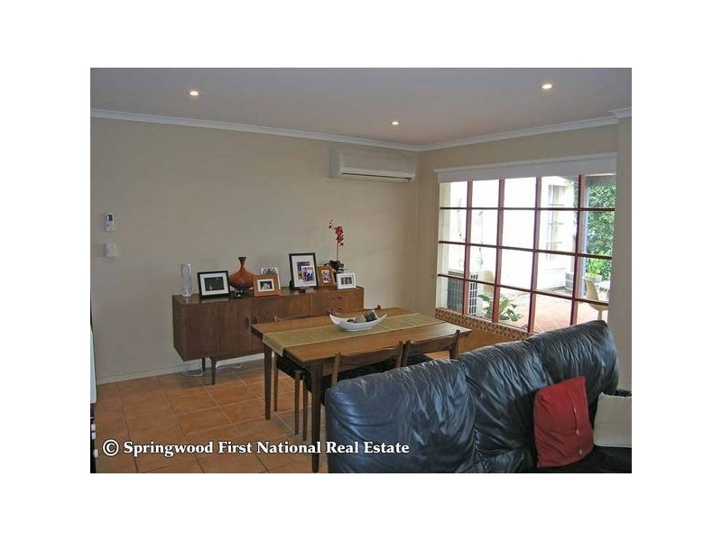 2/405 Springwood Road, Springwood QLD 4127