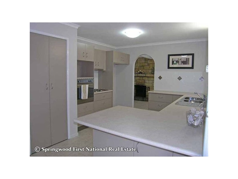 2 Hillside Drive, Daisy Hill QLD 4127