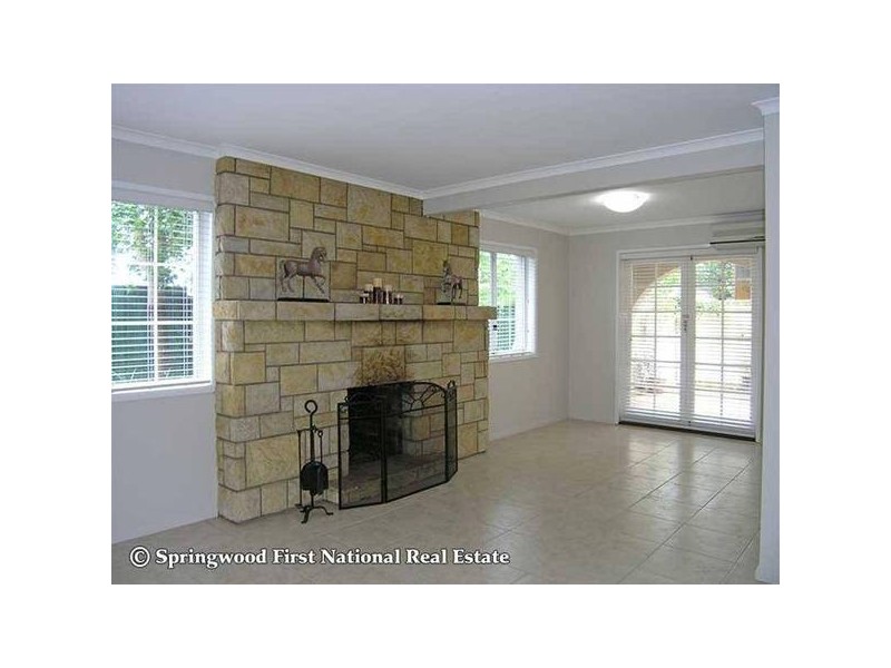 2 Hillside Drive, Daisy Hill QLD 4127