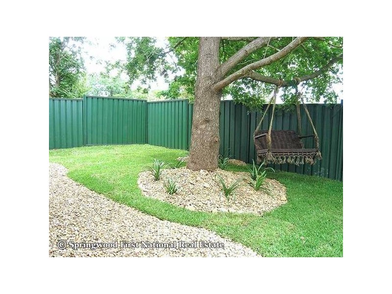 2 Hillside Drive, Daisy Hill QLD 4127