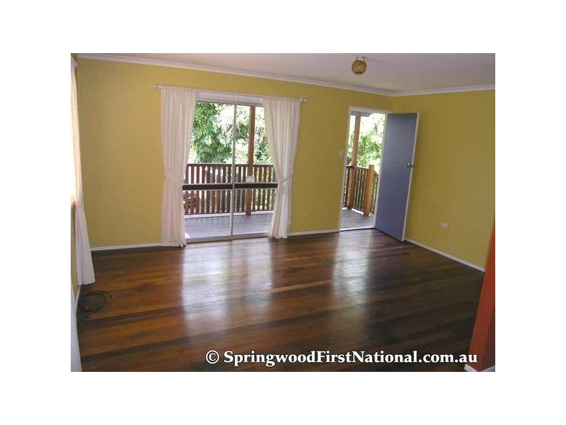 6 Lake Road, Slacks Creek QLD 4127