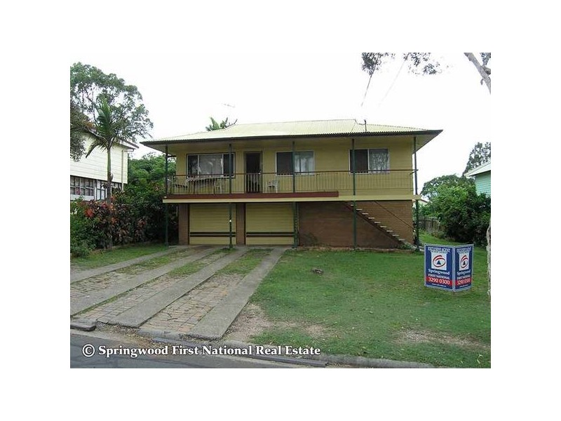 11 Alan Street, Kingston QLD 4114