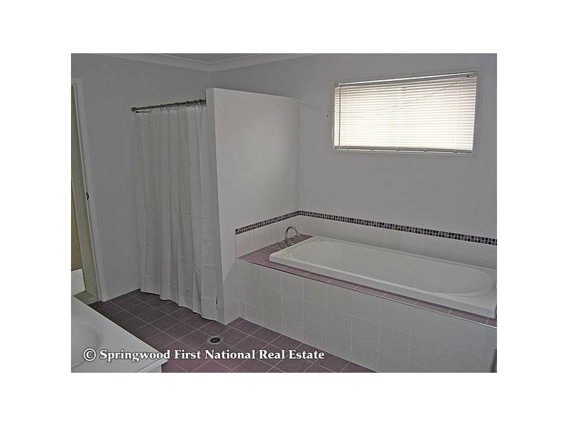 36 Lowry Street, Kingston QLD 4114