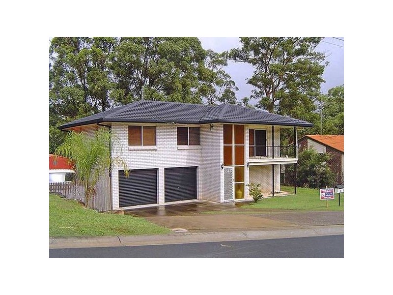 8 Lewina Street, Daisy Hill QLD 4127