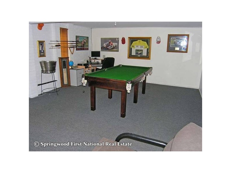 8 Lewina Street, Daisy Hill QLD 4127