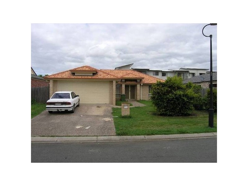 19 Lakes Entrance, Meadowbrook QLD 4131