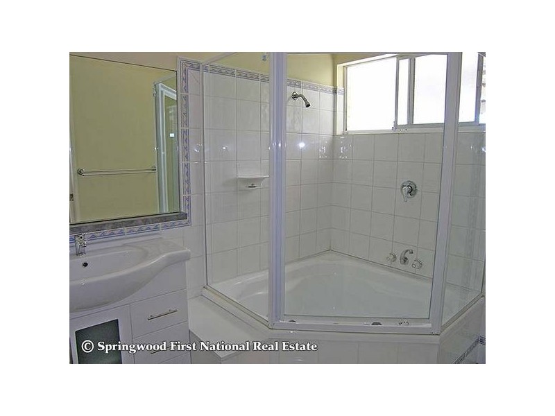 29 Lenore Crescent, Springwood QLD 4127