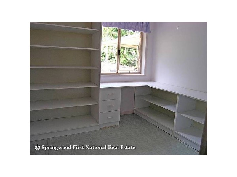 1 Paraburdoo Crescent, Shailer Park QLD 4128