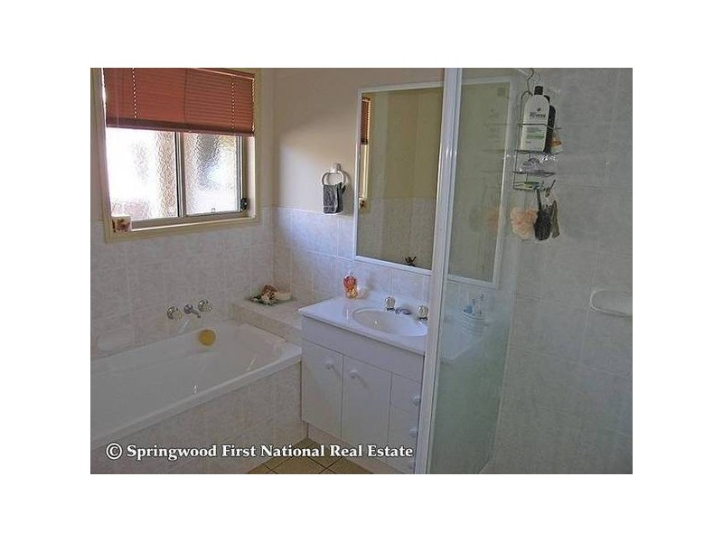 15 Ngungun Close, Loganholme QLD 4129