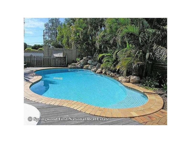 11/99 Barbaralla Drive, Springwood QLD 4127