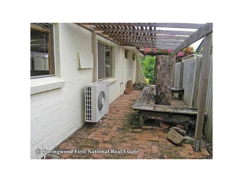 6 Desiree Court, Springwood QLD 4127