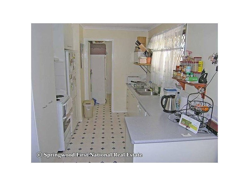 18 Jamberoo Street, Springwood QLD 4127