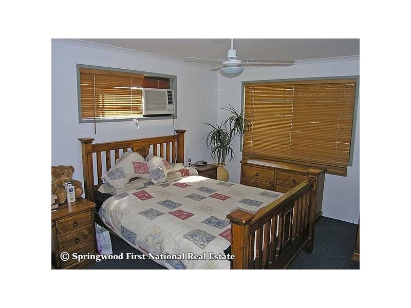 18 Jamberoo Street, Springwood QLD 4127