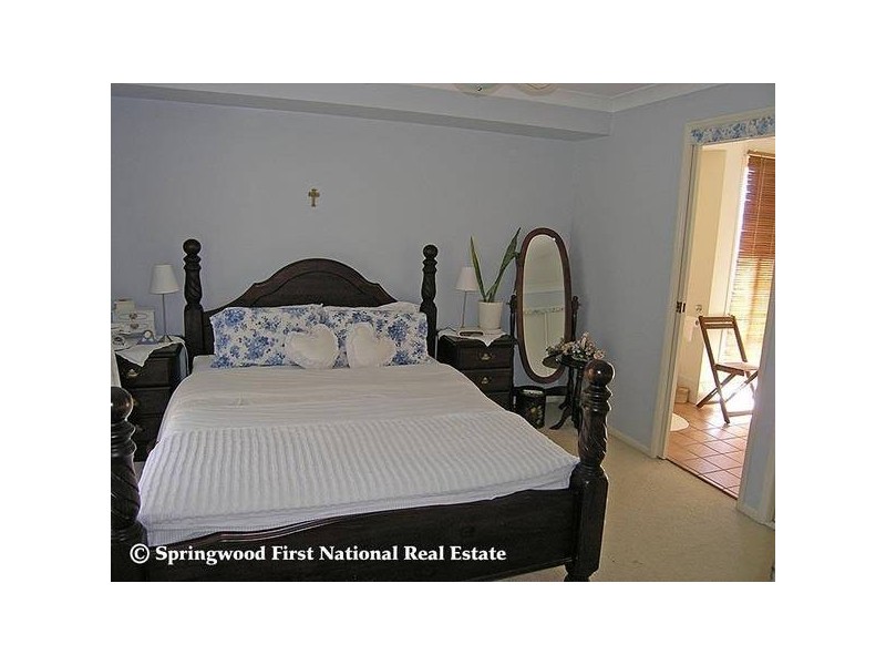 10 Wood Close, Loganholme QLD 4129