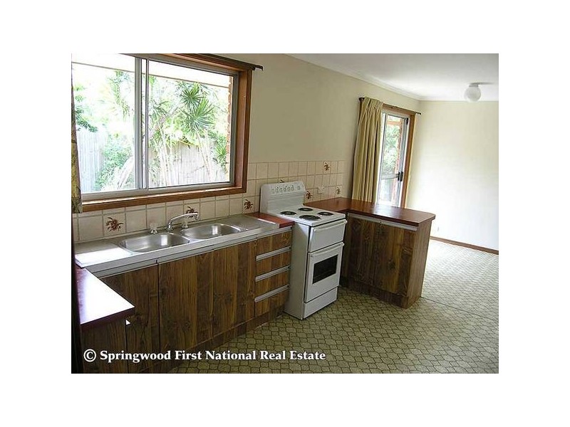 15 Jamie Grove, Springwood QLD 4127