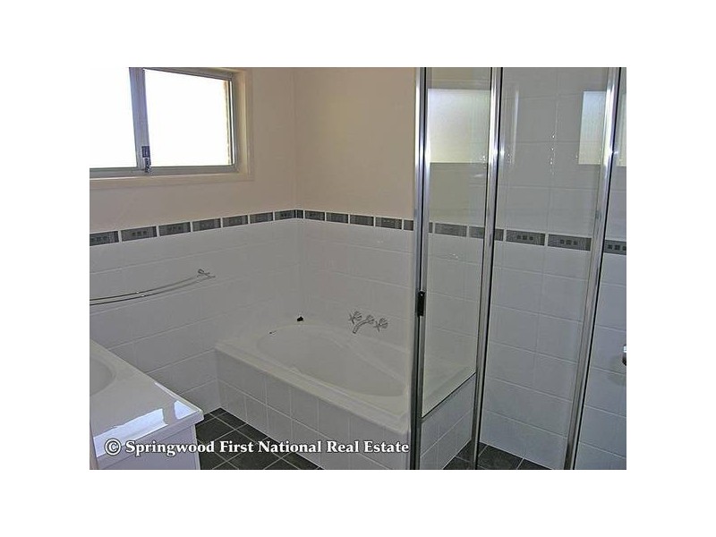 11 Nioka Street, Rochedale South QLD 4123