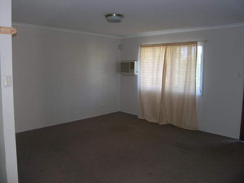 8 Aldrin Street, Slacks Creek QLD 4127