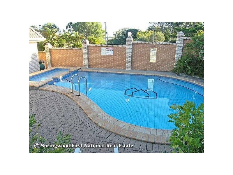 2/35 Dennis Road, Springwood QLD 4127