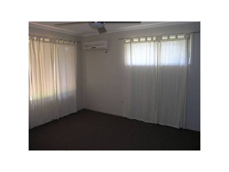 21 Edgehill Crescent, Springwood QLD 4127