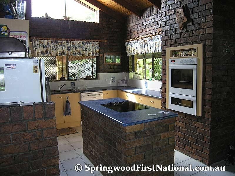 22 Van Dieman Crescent, Springwood QLD 4127