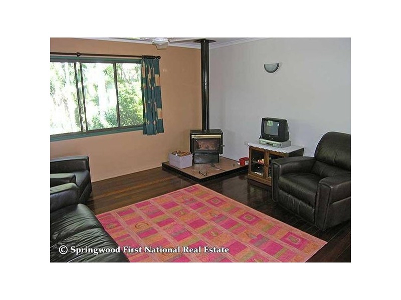 18 Tingi Avenue, Tanah Merah QLD 4128