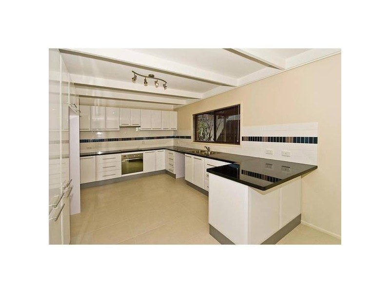 42 Belinda Crescent, Springwood QLD 4127