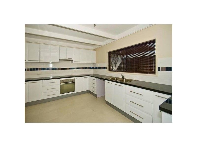42 Belinda Crescent, Springwood QLD 4127