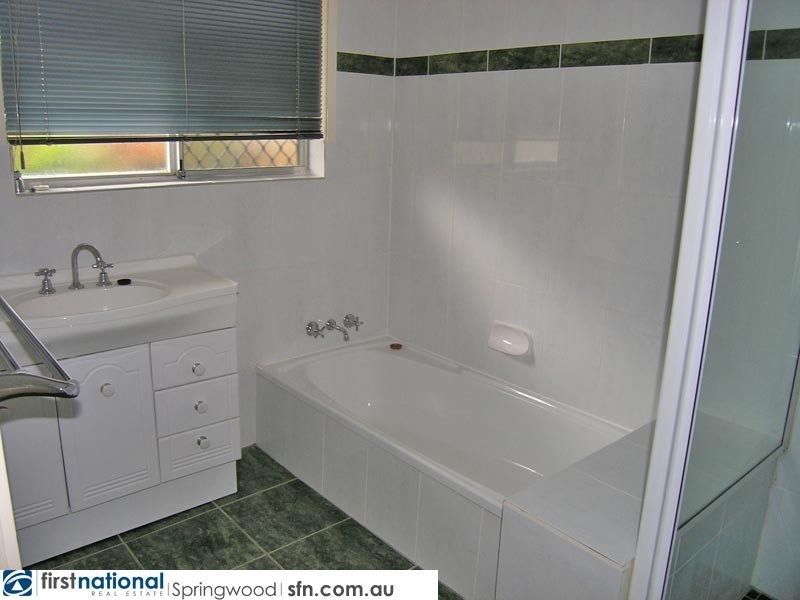 1 Melinda Court, Springwood QLD 4127