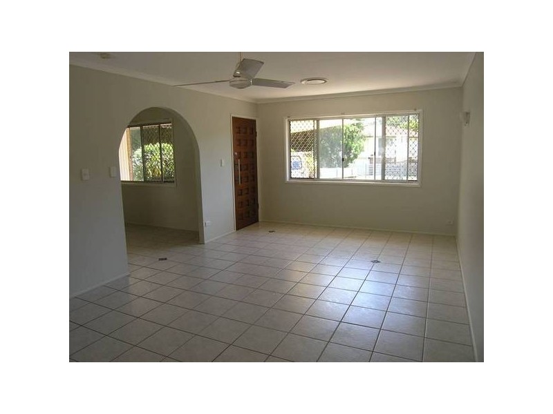 4 Valencia Way, Slacks Creek QLD 4127