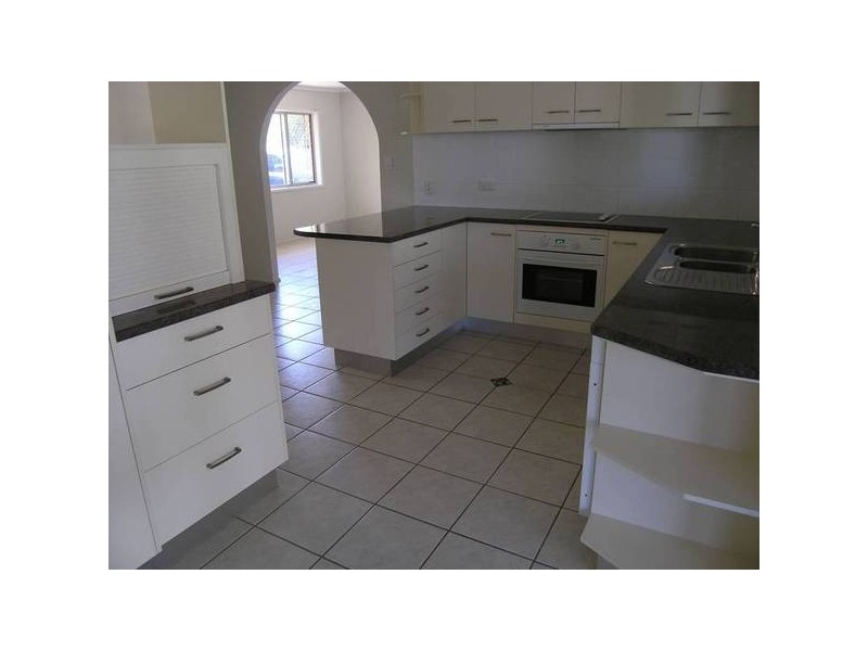 4 Valencia Way, Slacks Creek QLD 4127